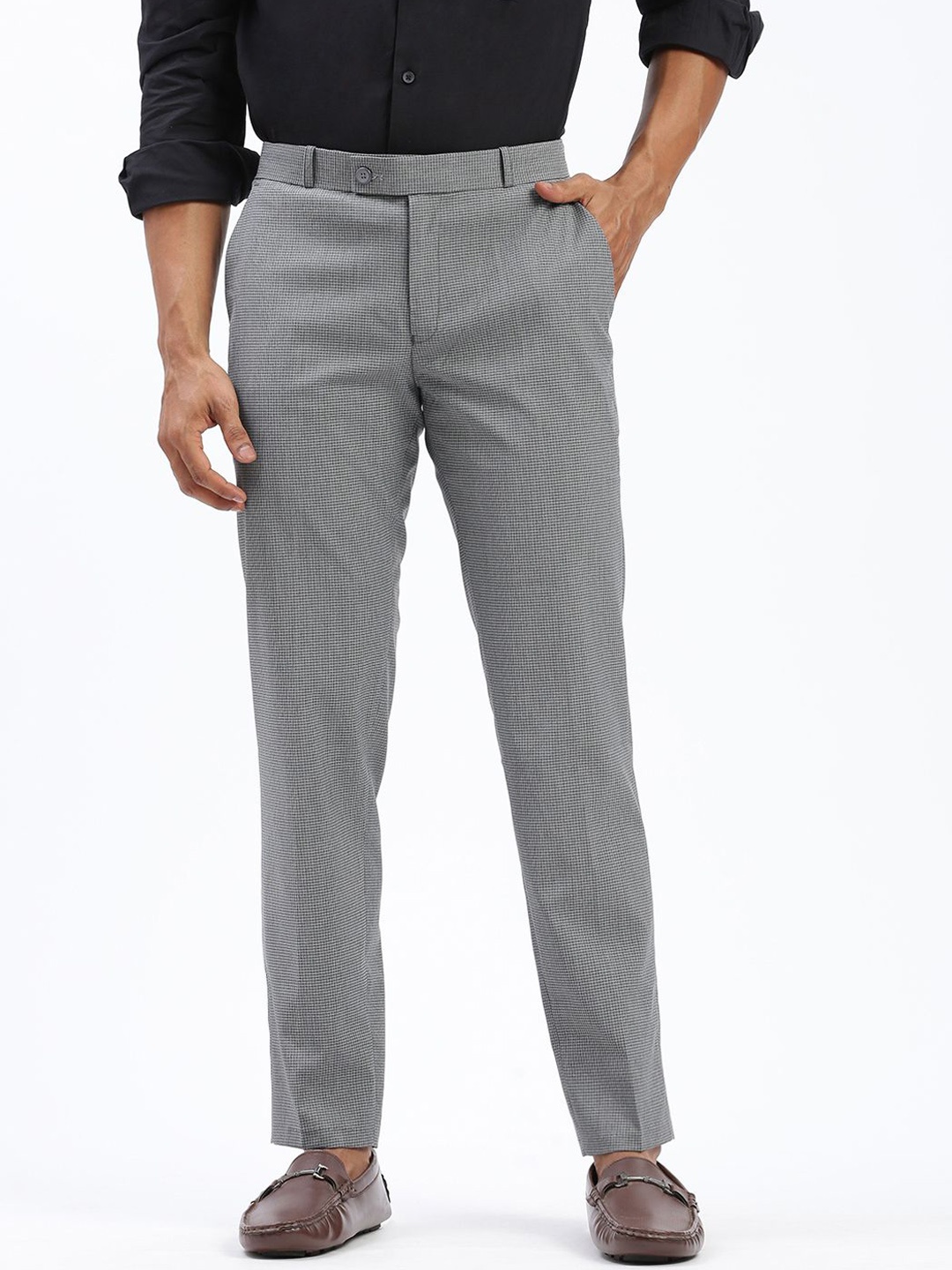 

SHOWOFF Men Checked Comfort Slim Fit Low-Rise Formal Trousers, Grey