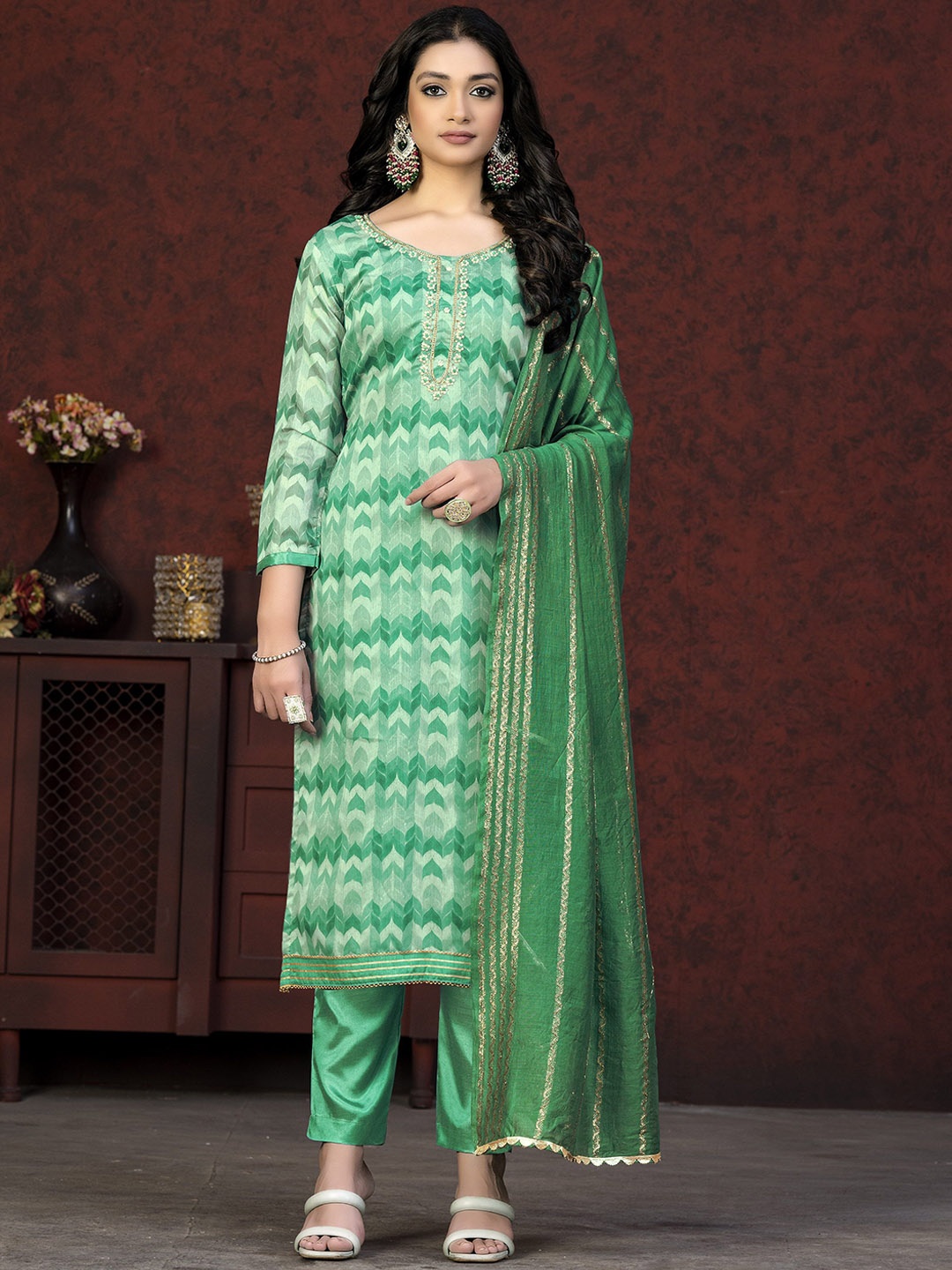 

Maroosh Floral Embellished Unstitched Dress Material, Green