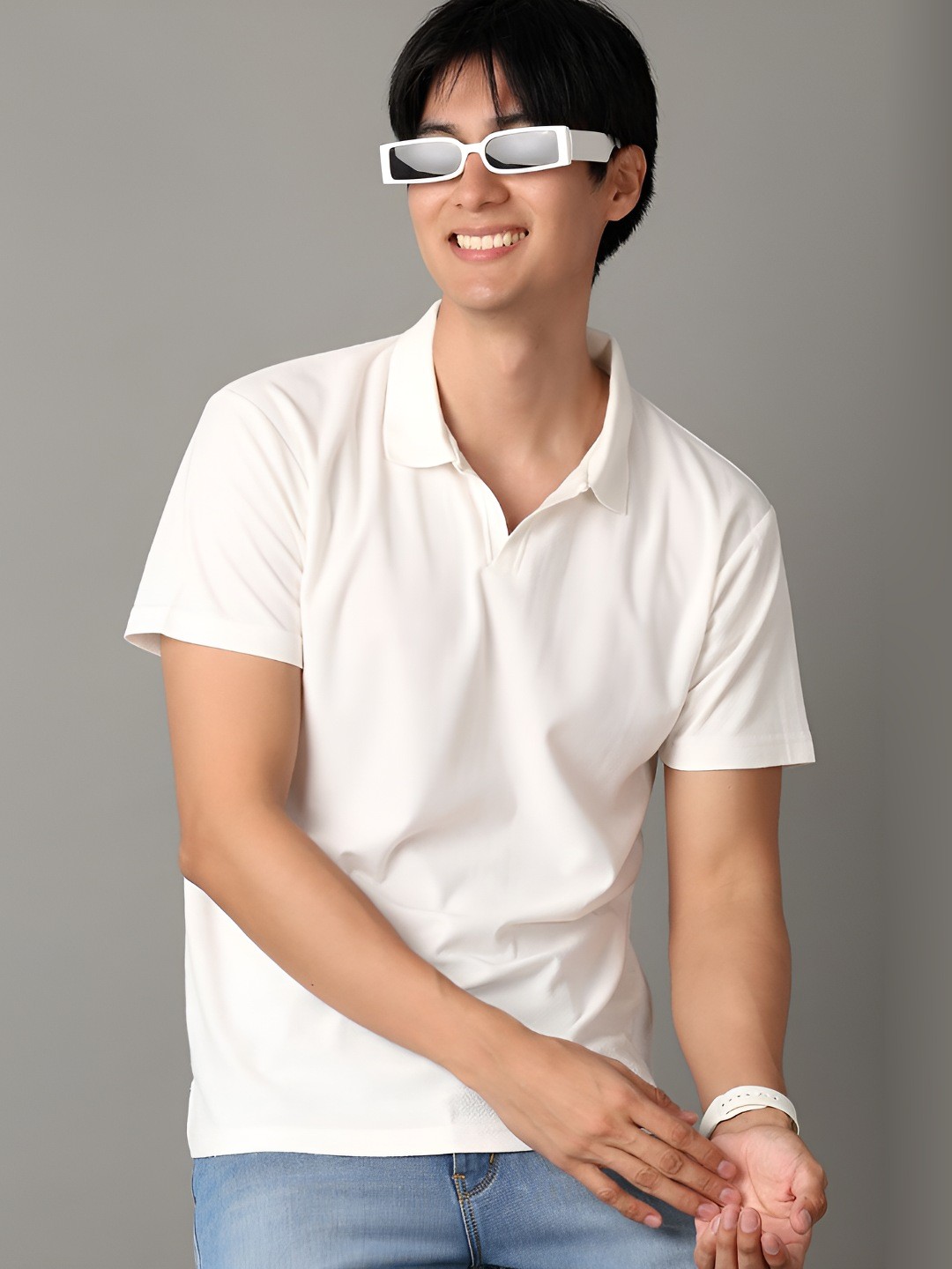 

V-Mart Men Solid Polo Collar Cotton T-shirt, Off white
