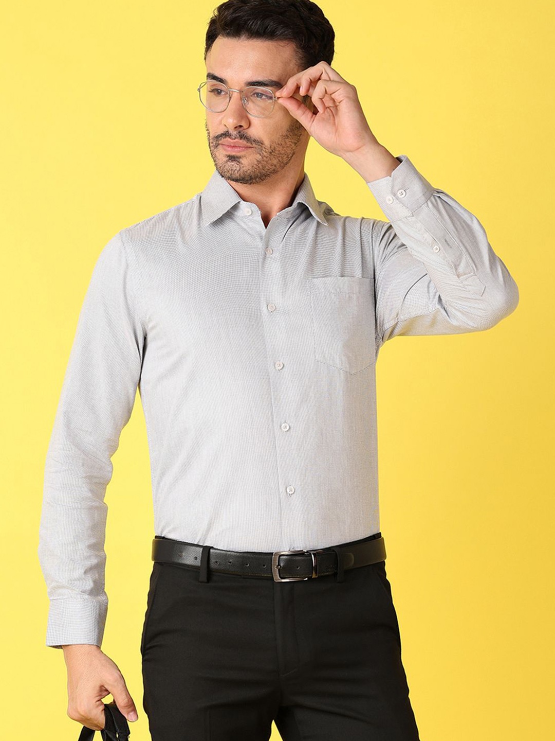 

V-Mart Men Spread Collar Textured Formal Shirt, White