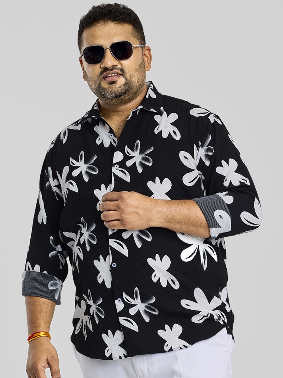 

Snitch Plus Size Men Classic Spread Collar Floral Printed Casual Shirt, Black