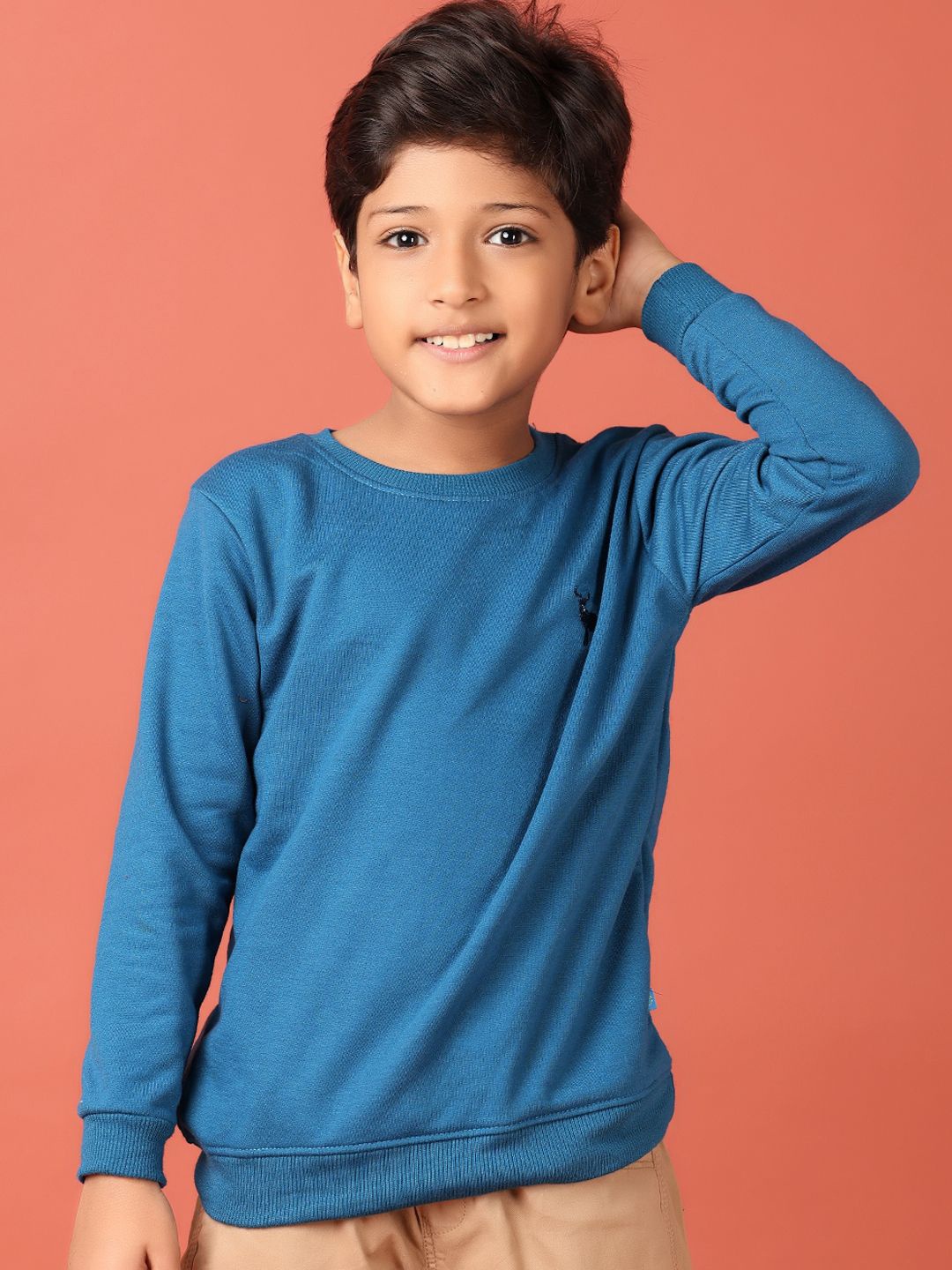 

V-Mart Boys Solid Sweatshirt, Blue