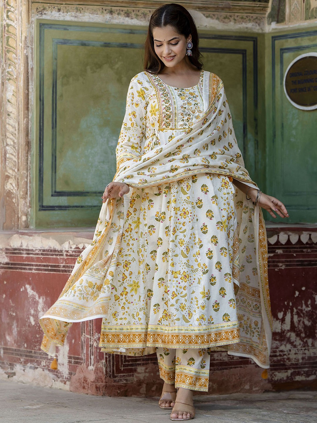 

Anouk White Floral Printed Thread Work Pure Cotton Anarkali Kurta With Trouser & Dupatta