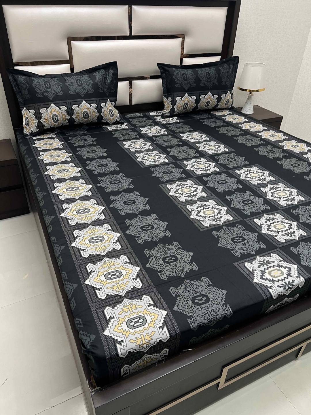 

Pure Decor Passion Fur Black 220 TC Pure Cotton Queen Bedsheet-2.28 m x 2.55 m