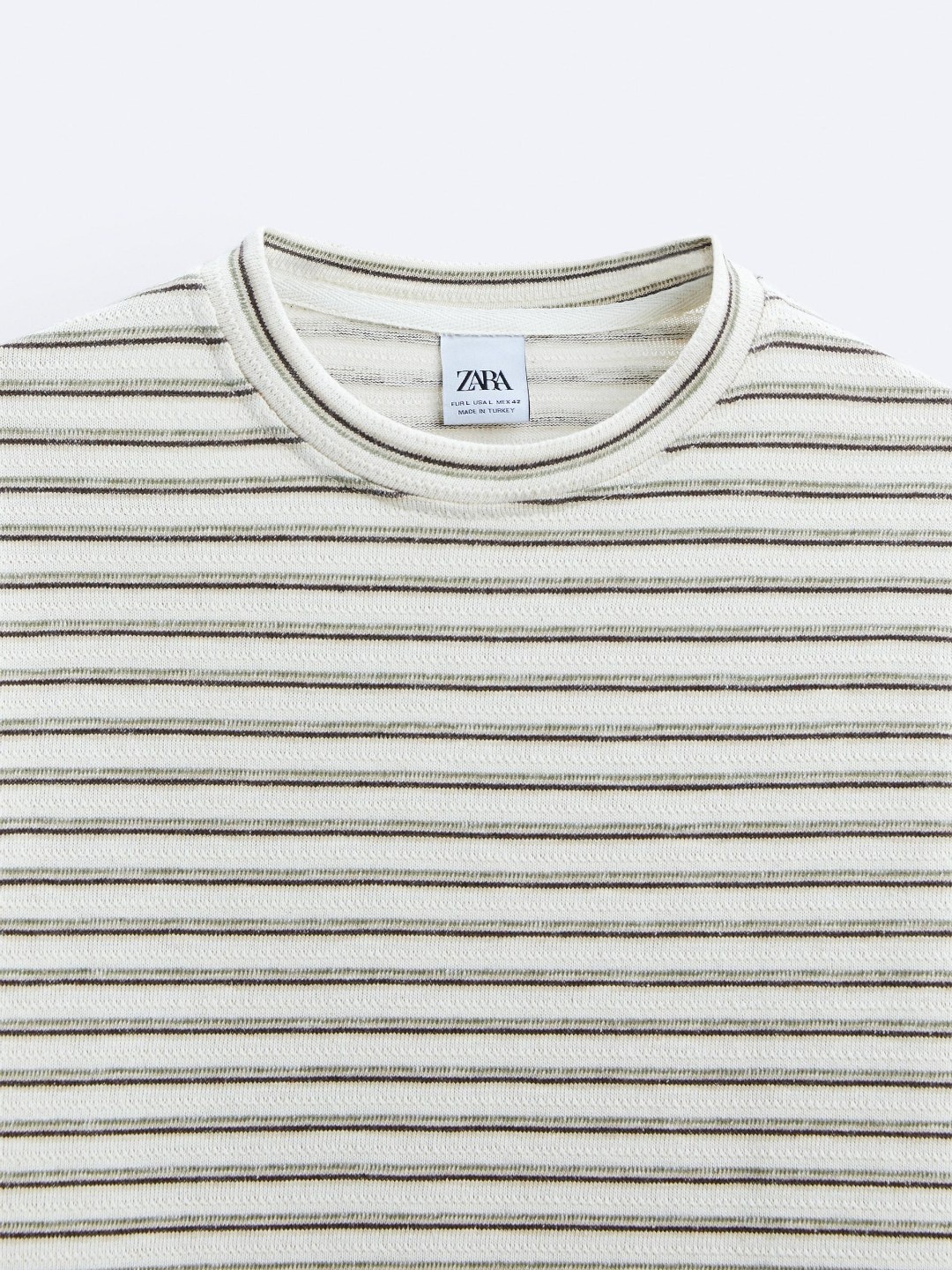 

ZARA Men White Tshirts