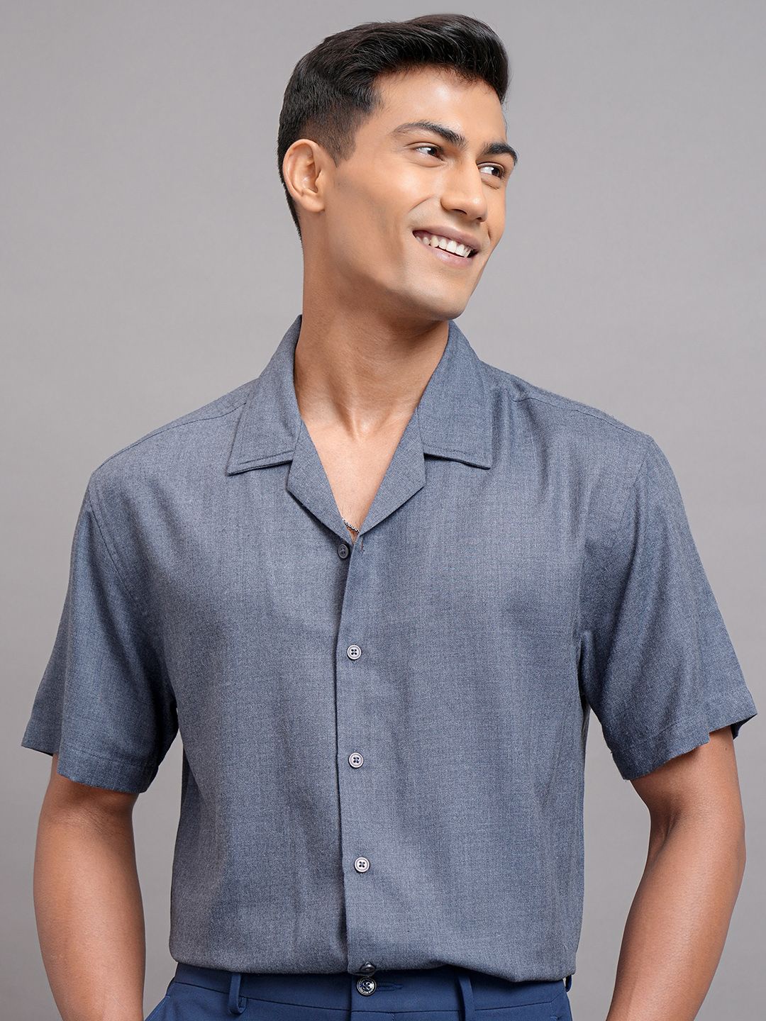 

LOCOMOTIVE Men Cuban Collar Solid Cotton Relaxed Fit Casual Shirt, Blue