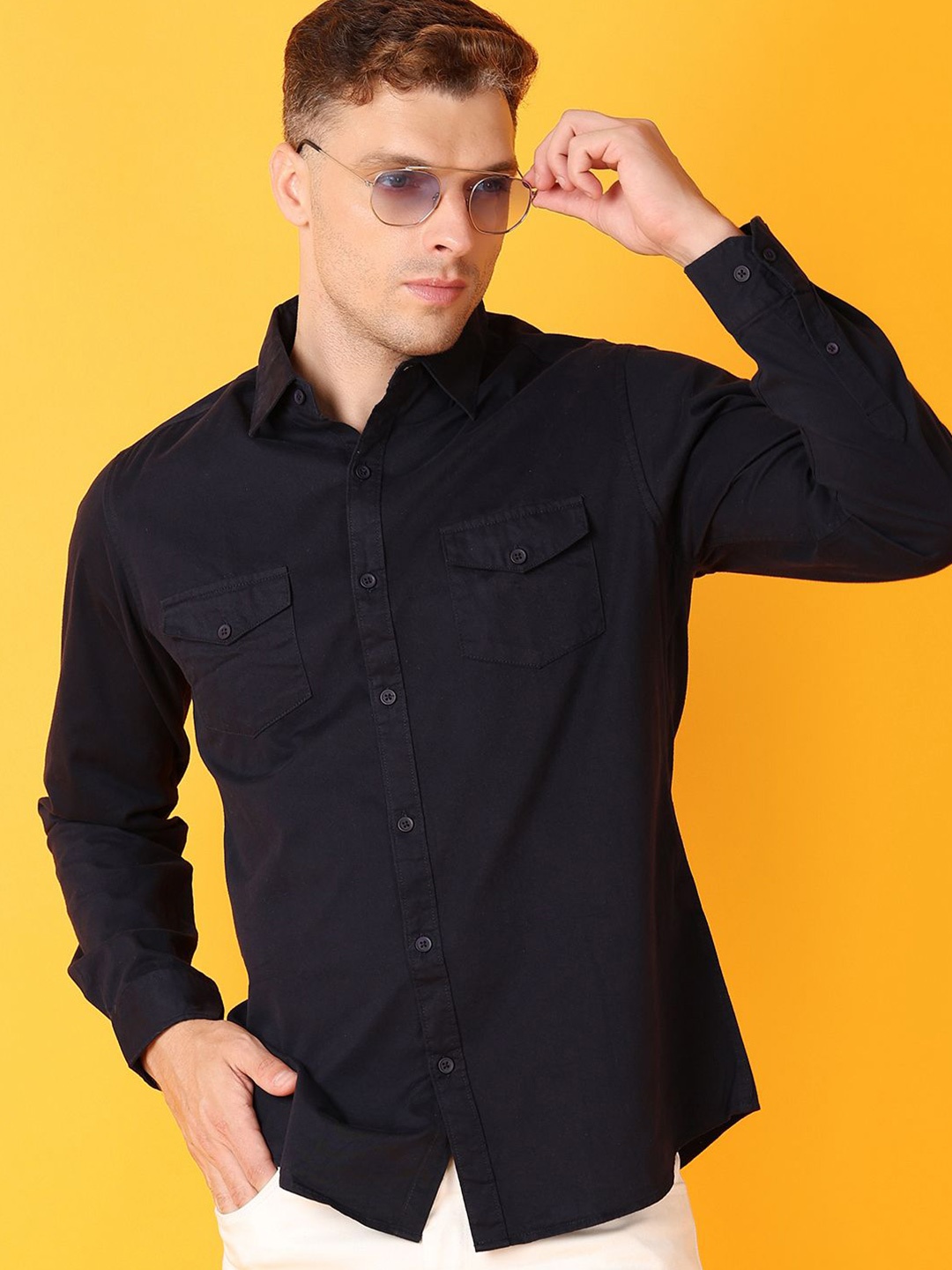 

V-Mart Men Spread Collar Solid Cotton Casual Shirt, Navy blue