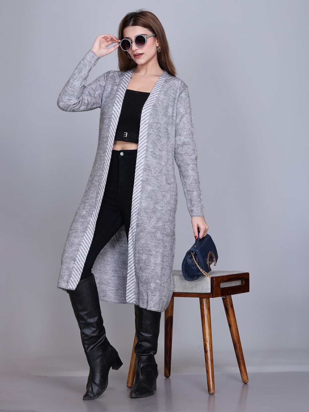 

Winter Wonders Women Long Sleeves Woollen Longline With Pockets, Grey