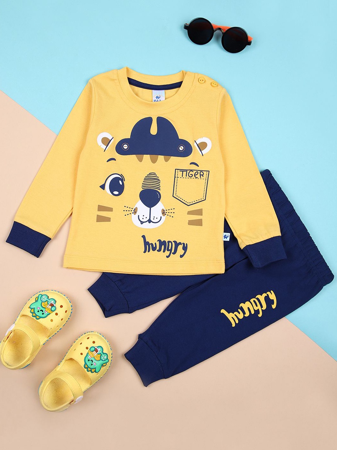 

V-Mart Unisex Kids Printed T-shirt With Joggers, Mustard