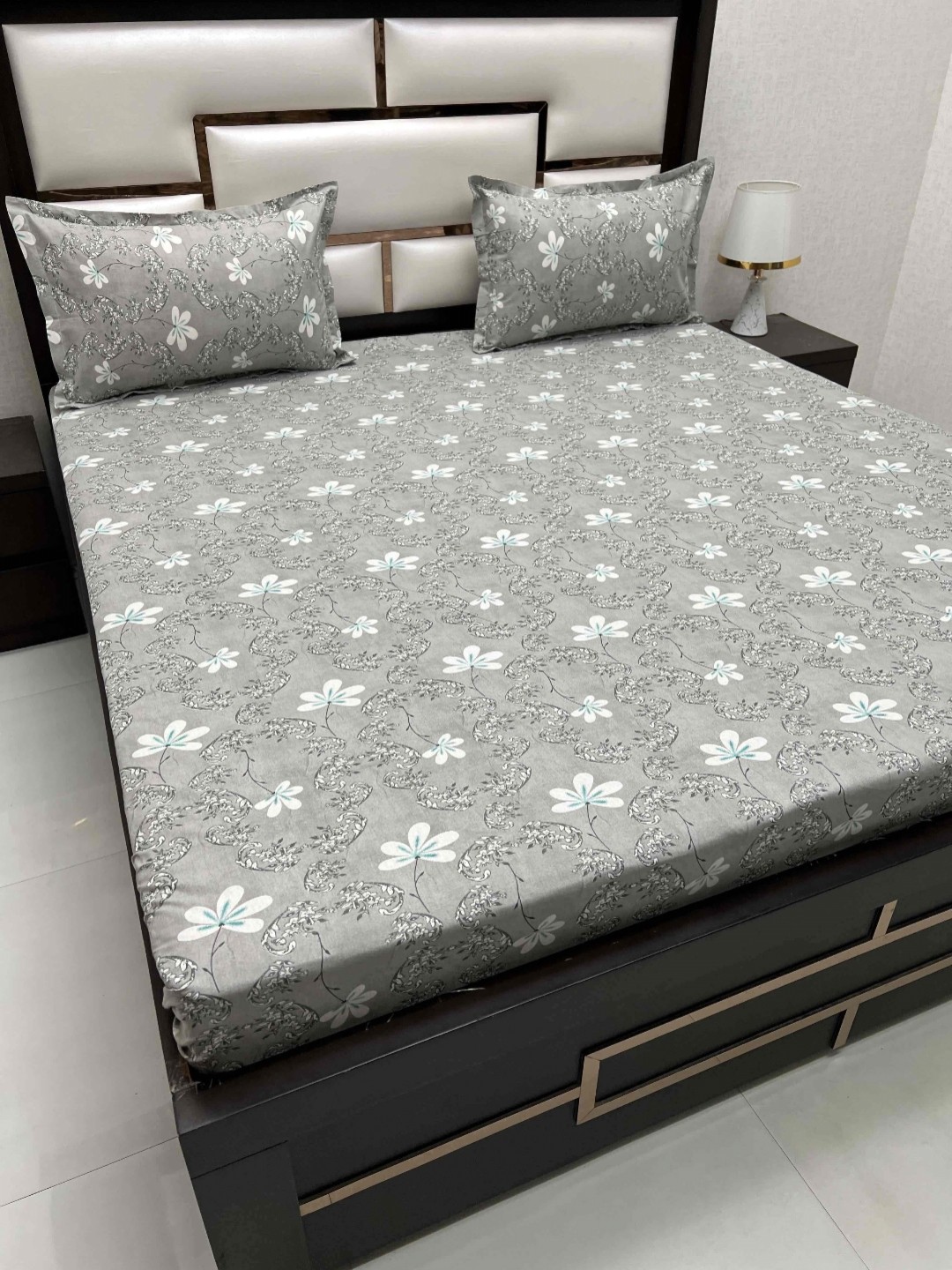 

Pure Decor Cotton Queen Size Double Bedsheet With 2 Pillow Covers 2.28m X 2.54m, Grey