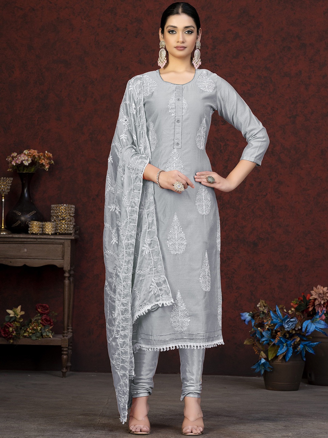 

Maroosh Floral Embroidered Unstitched Dress Material, Grey