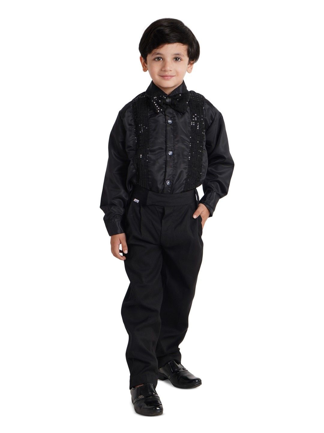 

Kaku Fancy dresses Boys Standard Spread Collar Solid Casual Shirt, Black