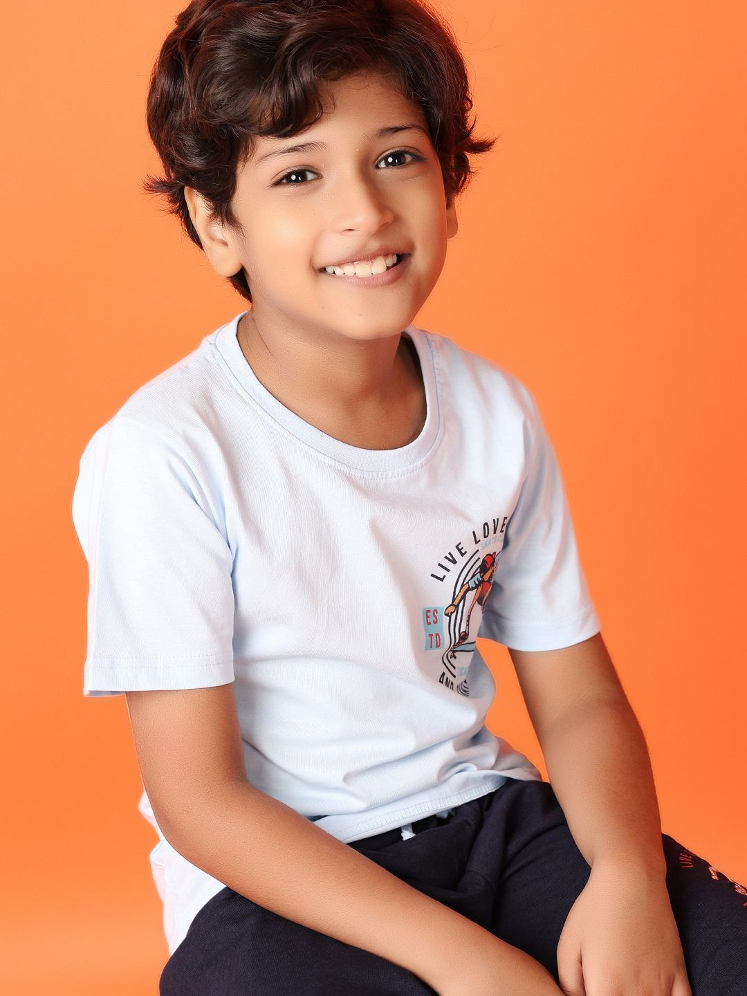 

V-Mart Boys Printed T-shirt with Shorts, Blue