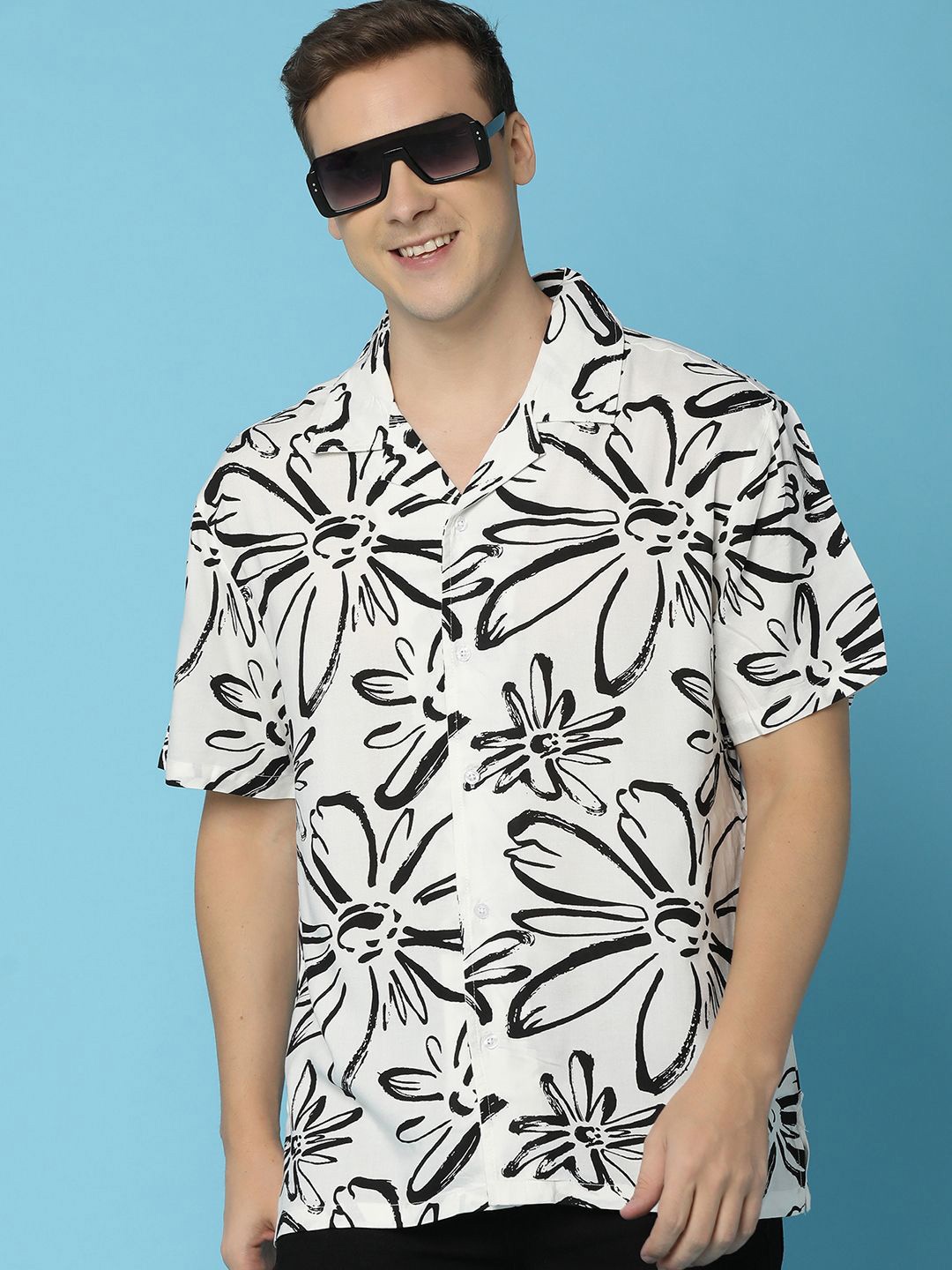 

V-Mart Men Opaque Printed Casual Shirt, White