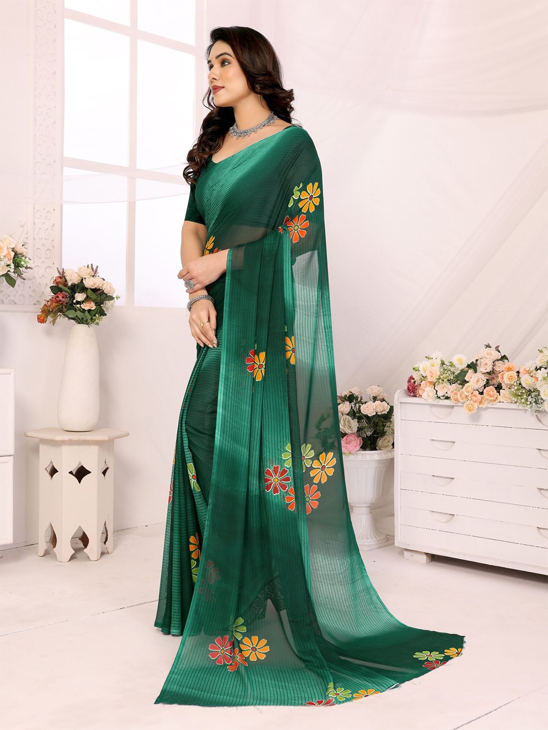 

vj fashion Floral Printed Pure Georgette Saree, Green