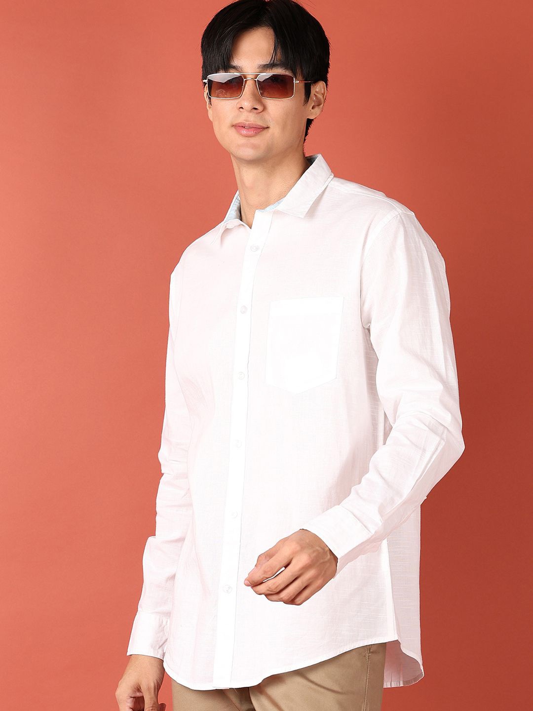 

V-Mart Men Spread Collar Solid Cotton Casual Shirt, White