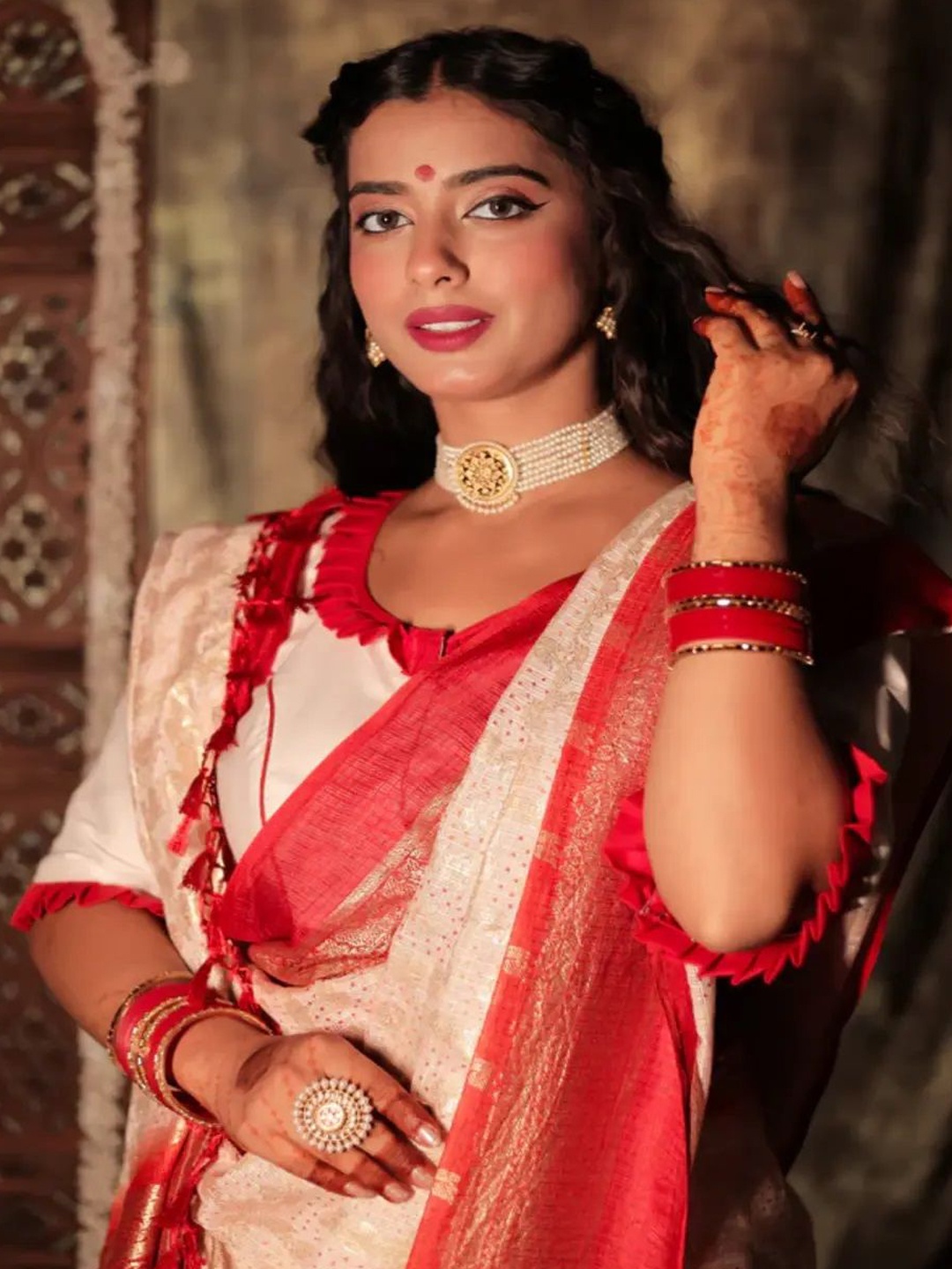 

THE SAFFRON SAGA Women Durga Embroidered Cotton Saree Blouse With Ruffle Details, White
