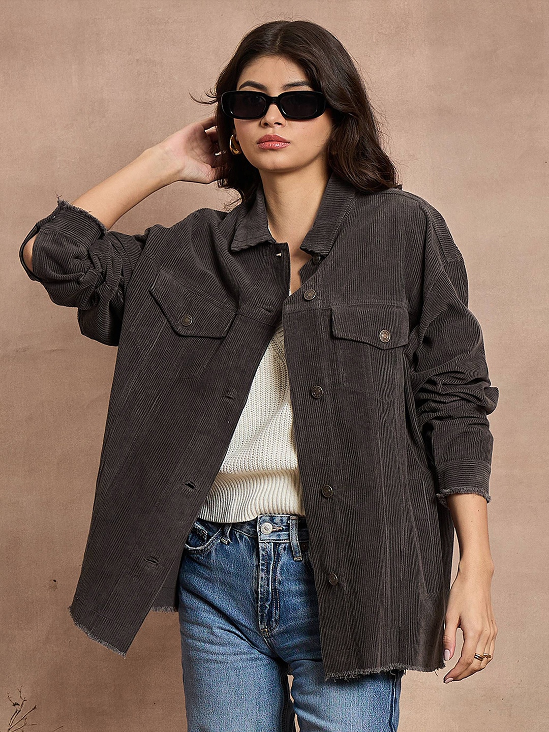 

SASSAFRAS Women Comfort Oversize Shacket, Grey