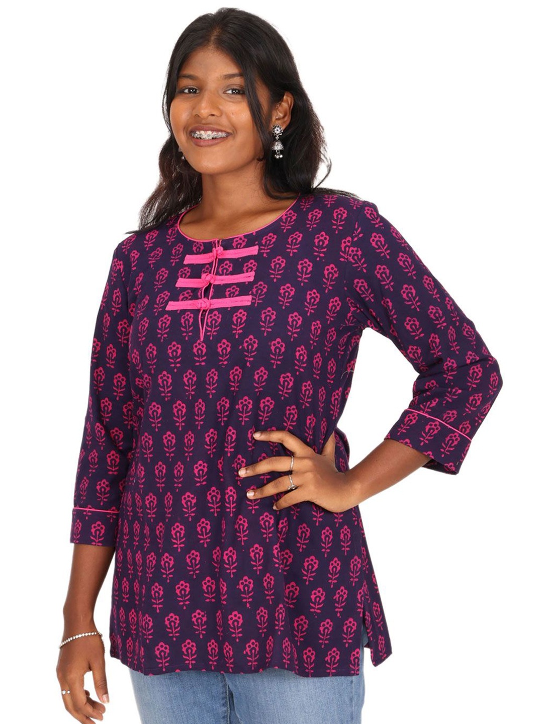 

Avishya Women Ethnic Motifs Printed Pure Cotton Kurti, Purple