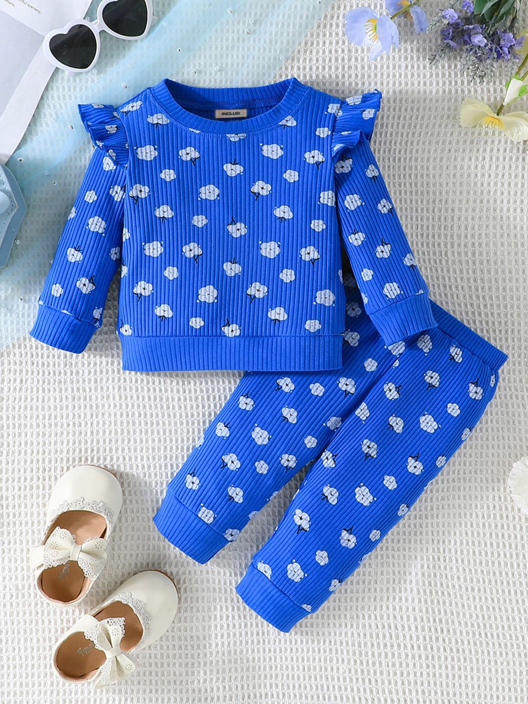 

INCLUD Girls Printed Round Neck Long Sleeves Top With Jogger, Blue