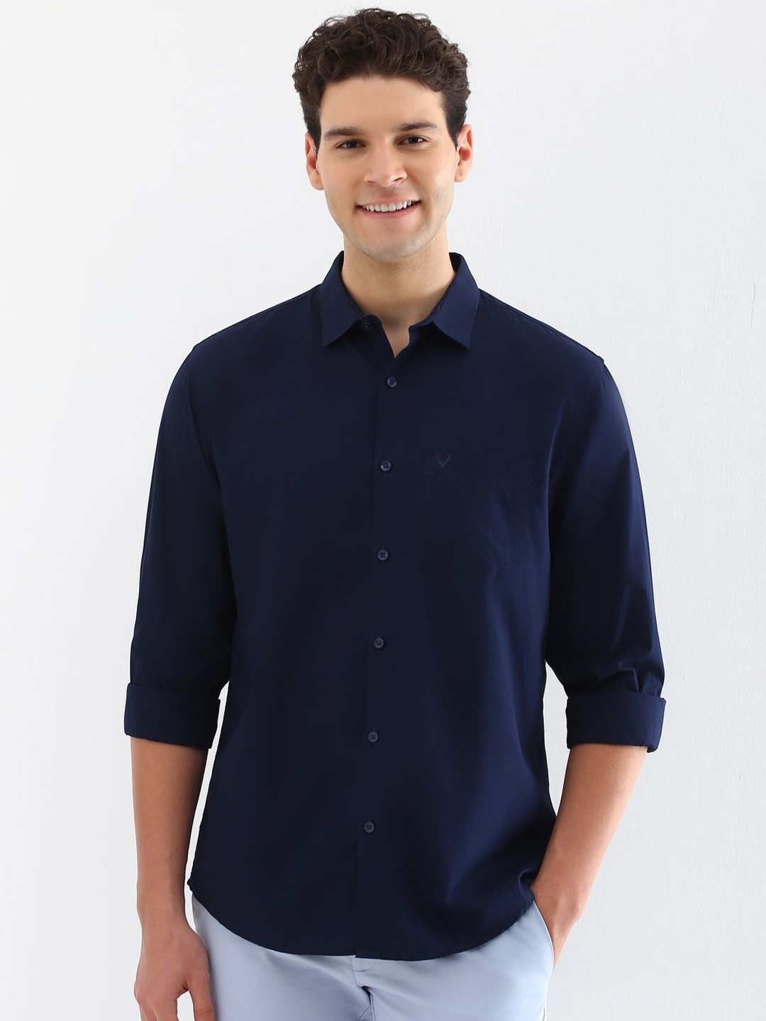 

Allen Solly Men Spread Collar Solid Cotton Slim Fit Casual Shirt, Navy blue