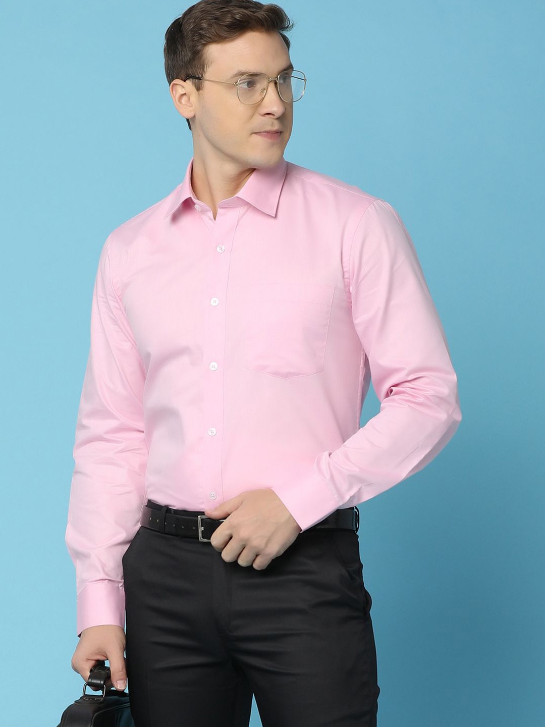 

V-Mart Men Spread Collar Solid Formal Shirt, Pink