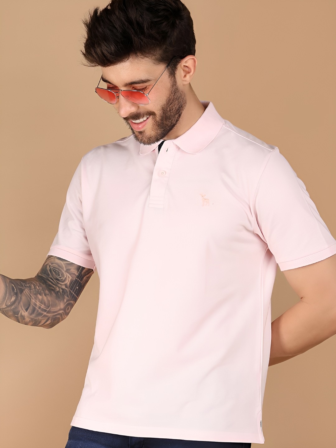 

V-Mart Men Solid Polo Collar T-shirt, Pink