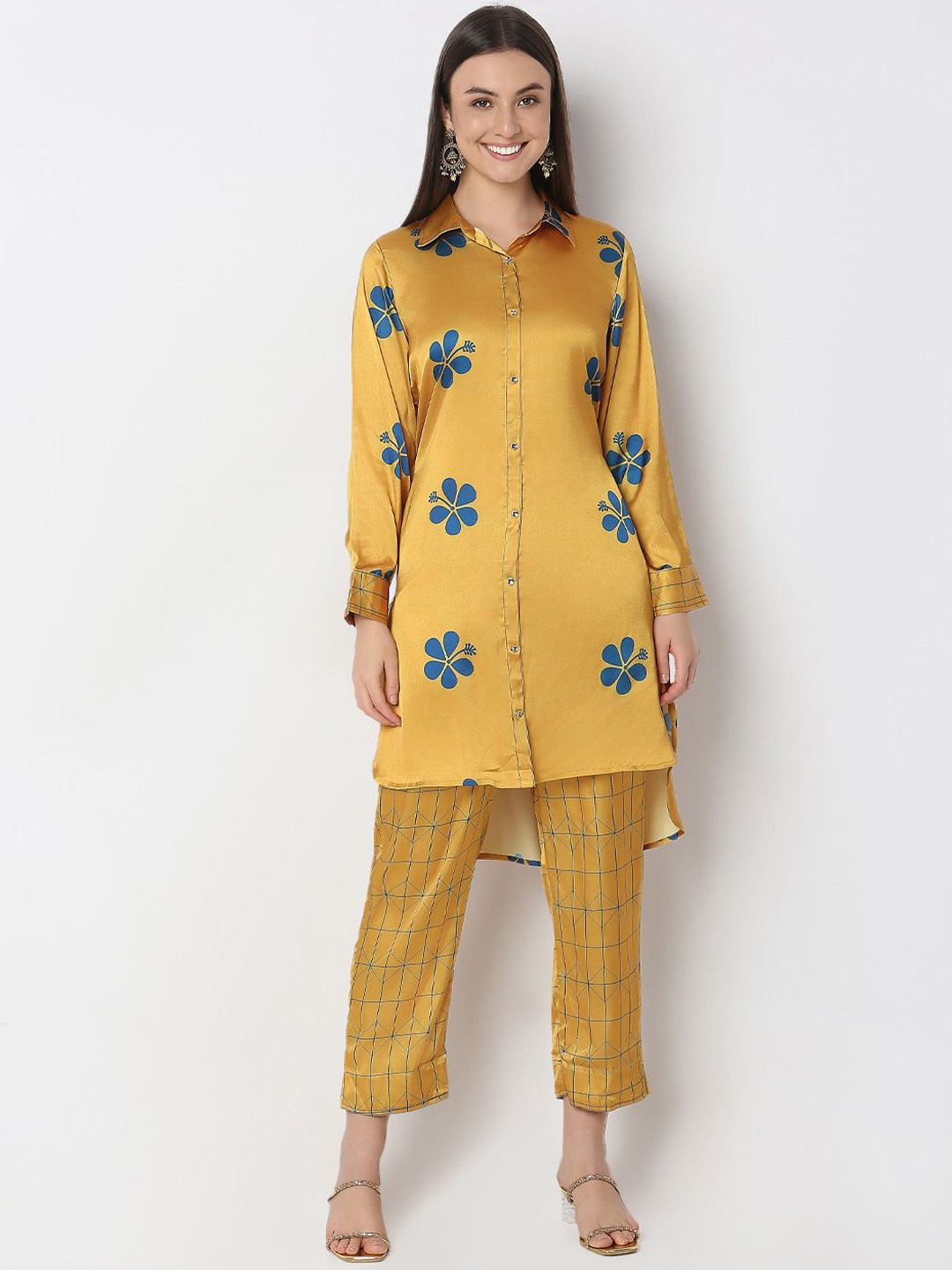 

NYLANGAN Floral Printed Shirt Collar Long Sleeves Regular Straight Kurta, Gold