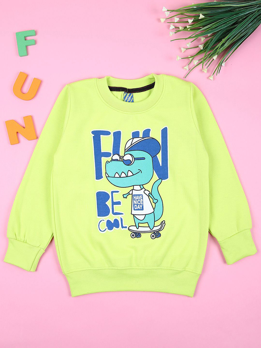 

V-Mart Boys winters Sweatshirt, Green