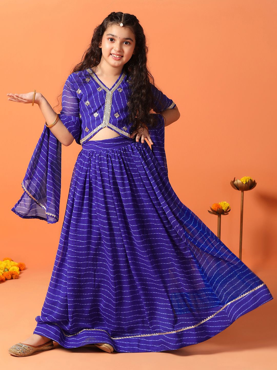 

BAESD Girls Lehriya Printed Ready to Wear Lehenga & Blouse With Dupatta, Blue