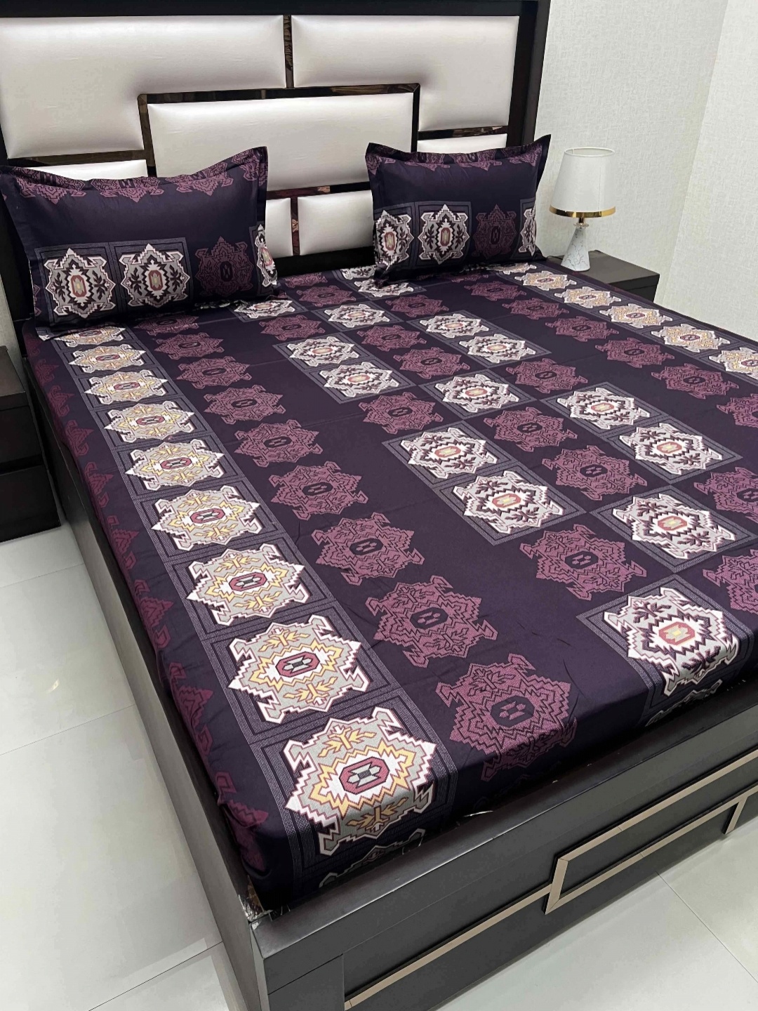 

Pure Decor Passion Fur 250 TC Queen Bedsheet Pure Cotton Queen Bedsheet-2.28 m x 2.55 m, Purple