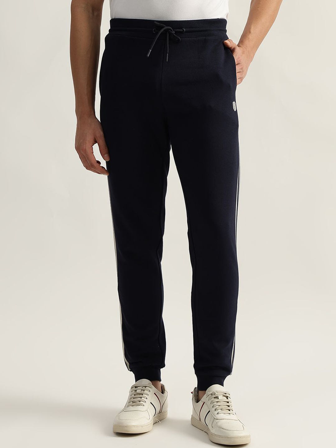 

Iconic Men Mid rise Regular Fit Joggers, Navy blue
