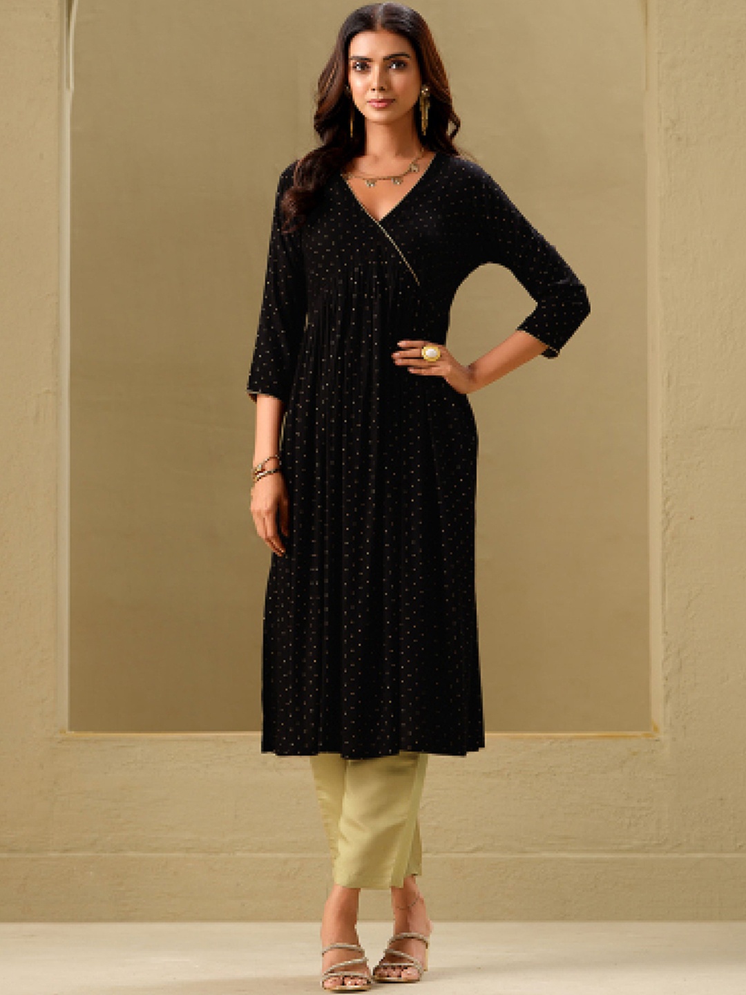 

Sangria Polka Dots Printed A-Line Kurta & Trouser Set, Black