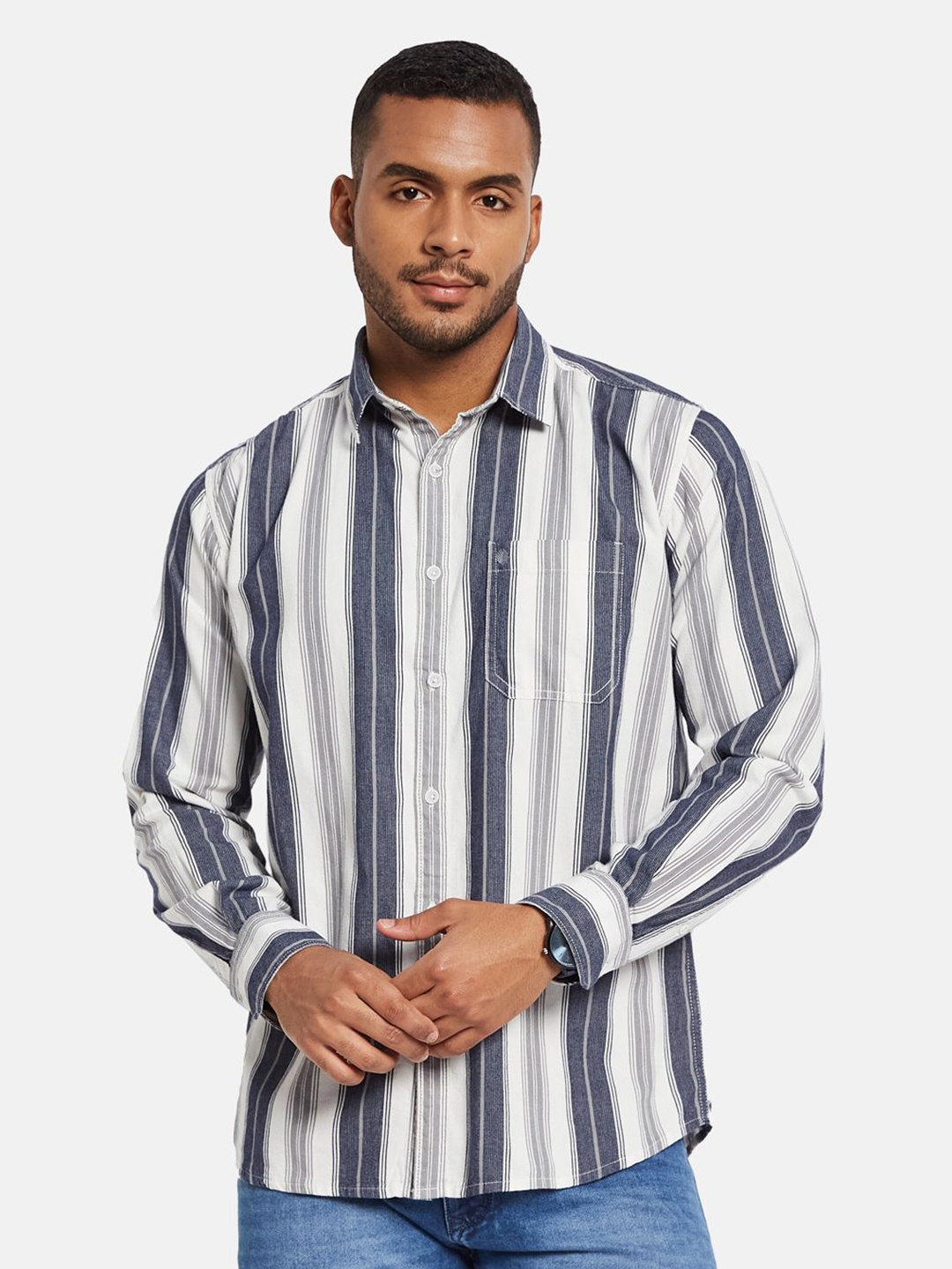 

METTLE Men Spread Collar Vertical Striped Cotton Casual Shirt, White