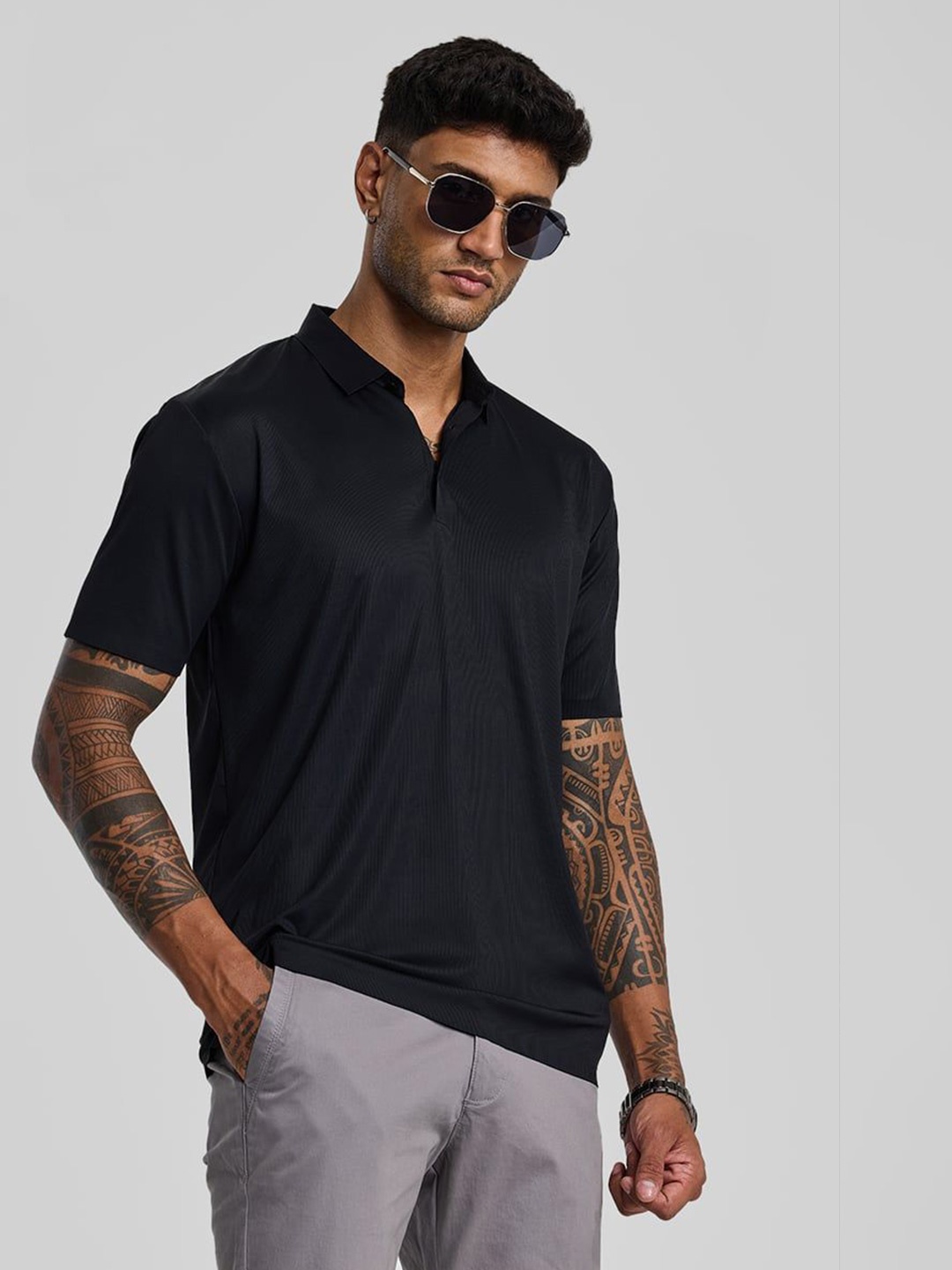 

Snitch Men Solid Polo Collar Cotton Slim Fit T-shirt, Black