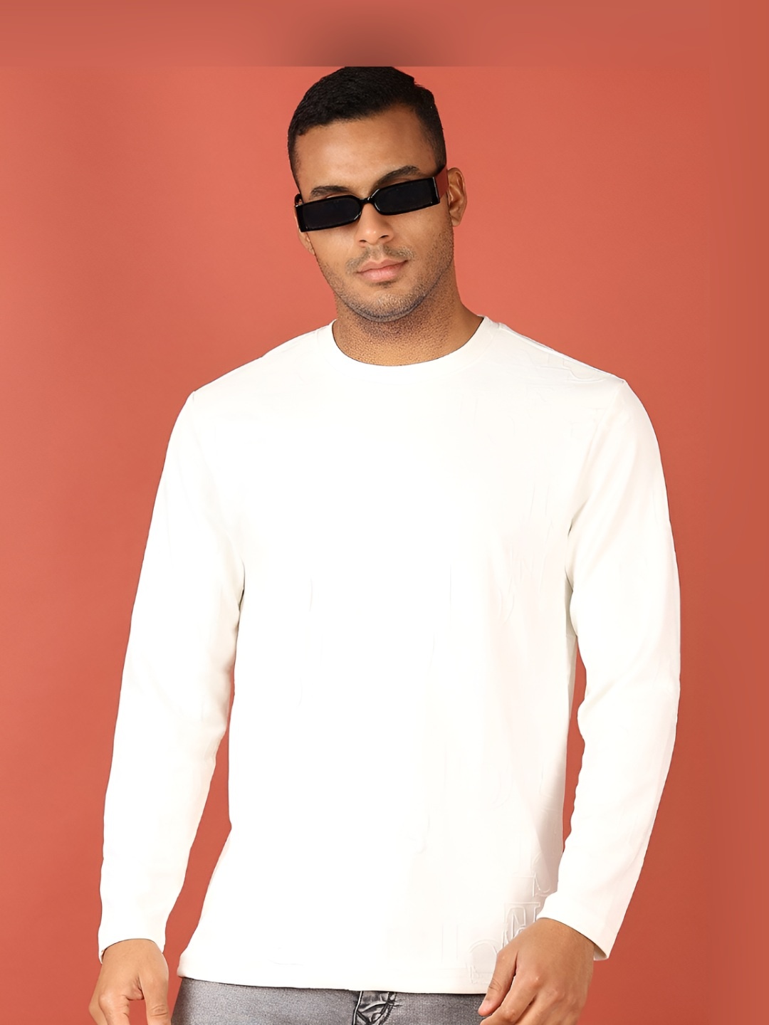 

V-Mart Men Solid Round Neck Cotton T-shirt, White