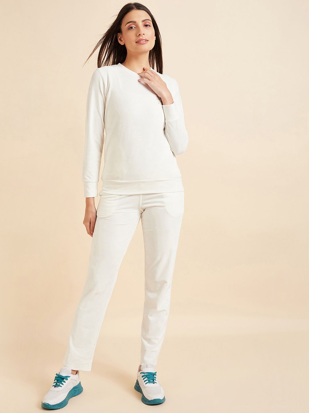

Sweet Dreams Women Round Neck Long Sleeves Tracksuits, White