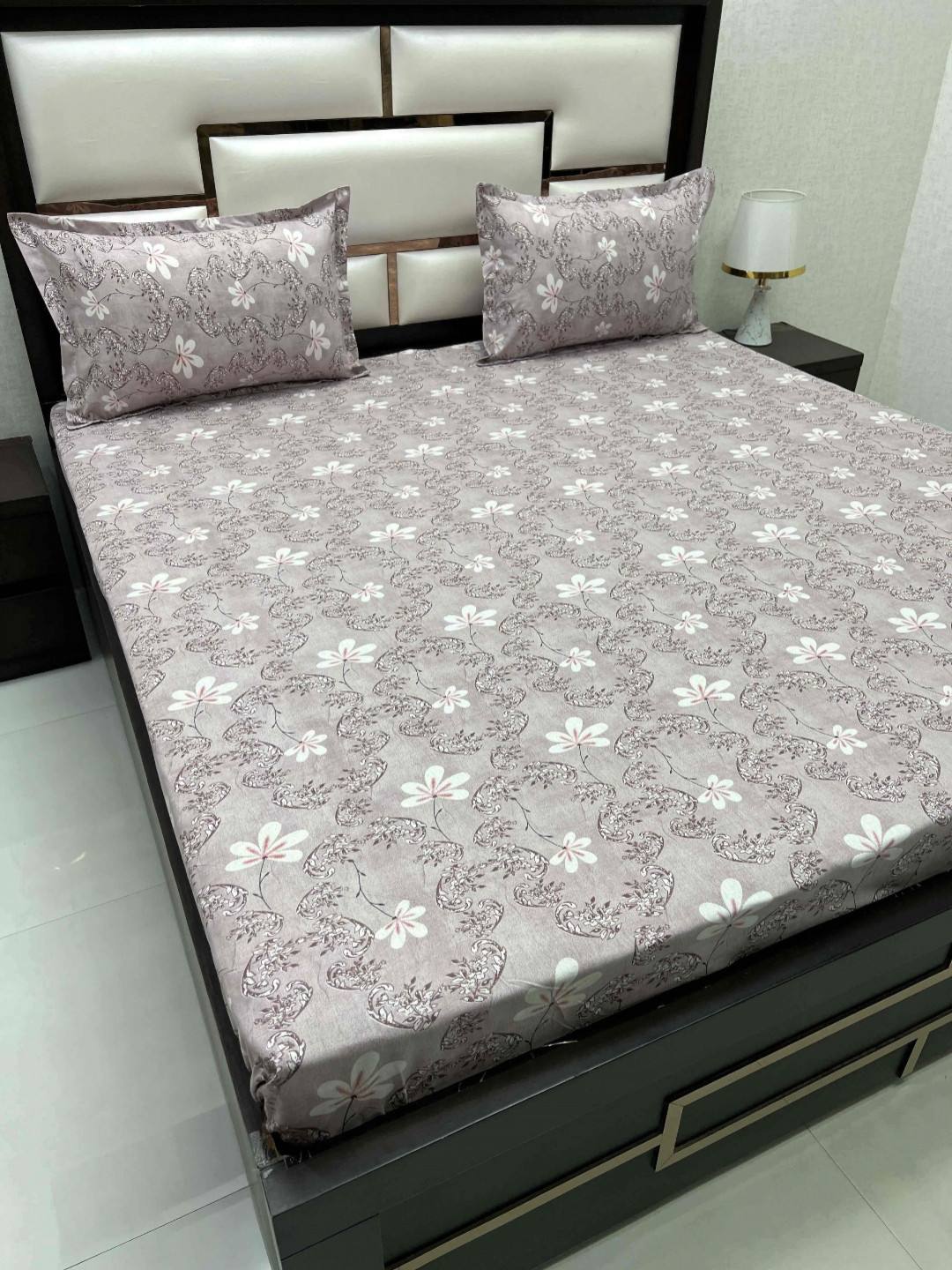 

Pure Decor Cotton Queen Size Double Bedsheet With 2 Pillow Covers 2.28m X 2.54m, Purple