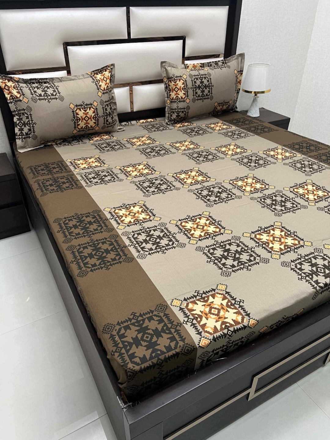 

Pure Decor Passion Fur Brown Ethnic Printed Pure Cotton Queen Bedsheet Set 2.53 x 2.28m