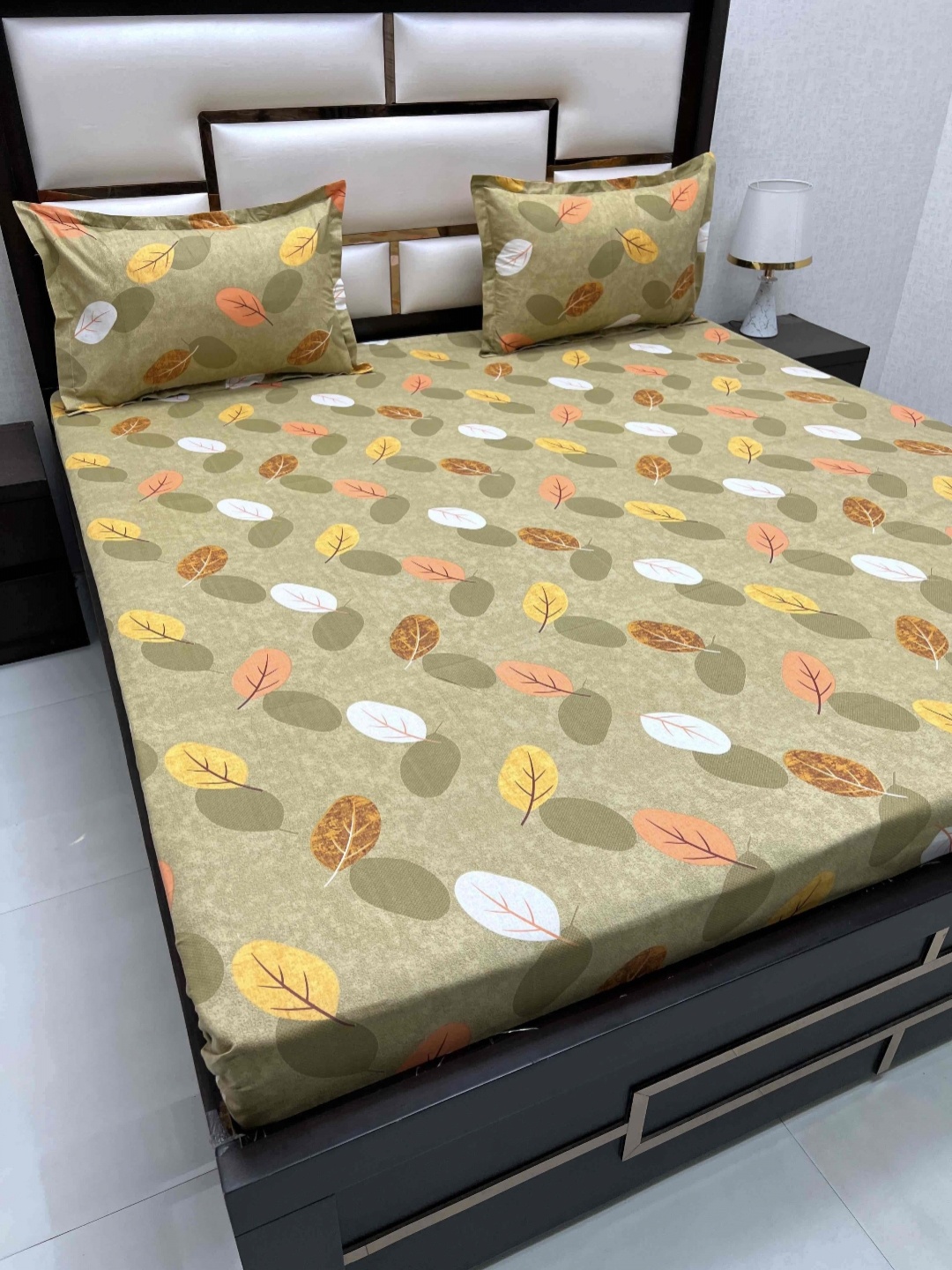 

Pure Decor Passion Green Floral 210 TC Pure Cotton Queen Bedsheet-2.28 m x 2.55 m
