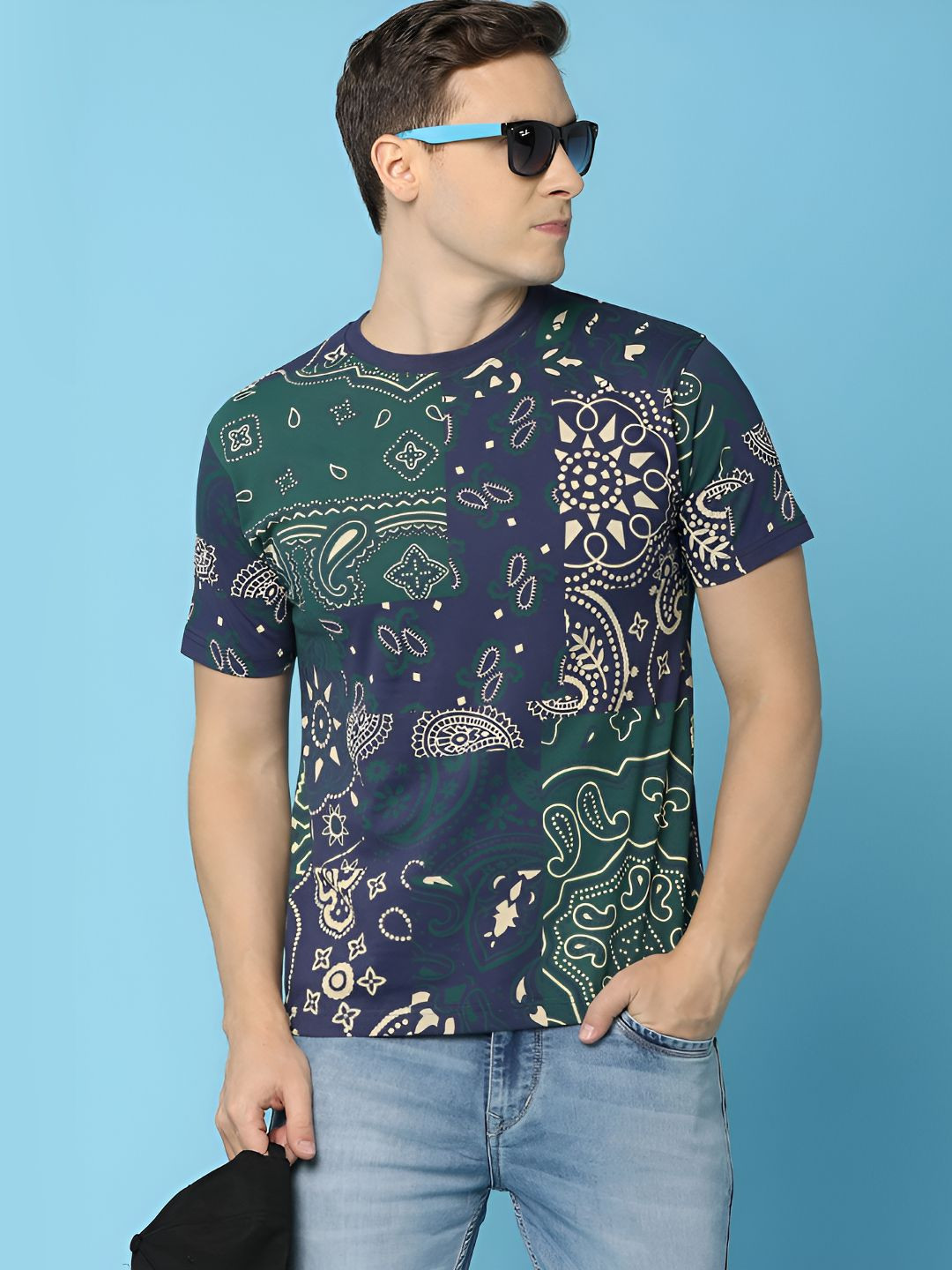

V-Mart Men Abstract Printed Round Neck Cotton T-shirt, Green