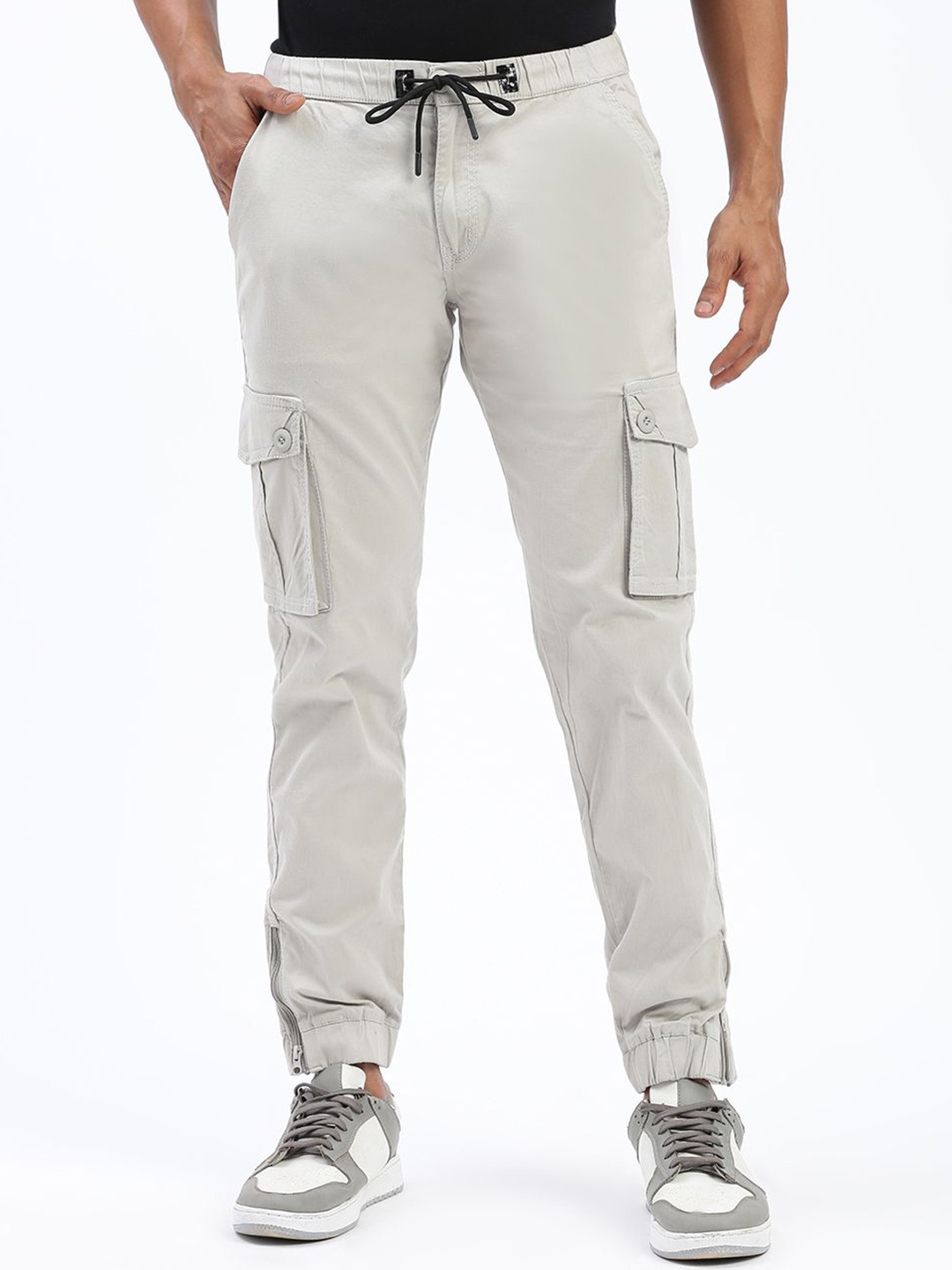 

SHOWOFF Men Cotton Comfort Slim Fit Low-Rise Joggers Trousers, Grey