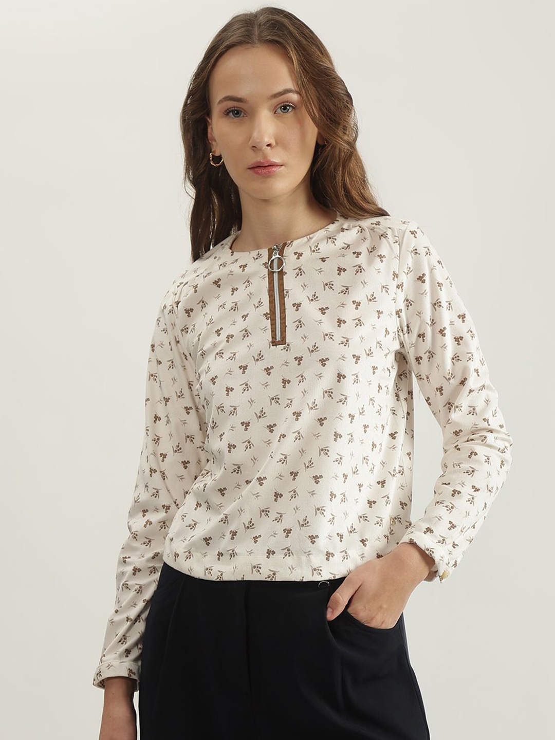 

Iconic Women Floral Printed Cotton Top, Off white