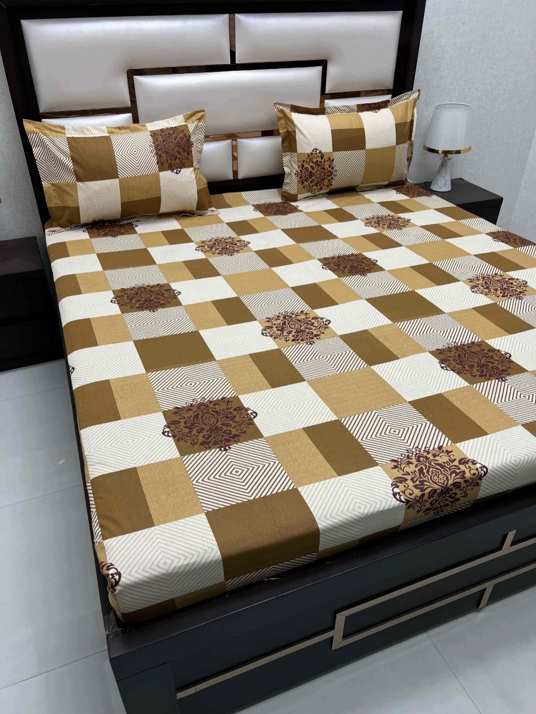 

Pure Decor Passion Brown Geometric 330 TC Pure Cotton Queen Bedsheet-2.28 m x 2.55 m