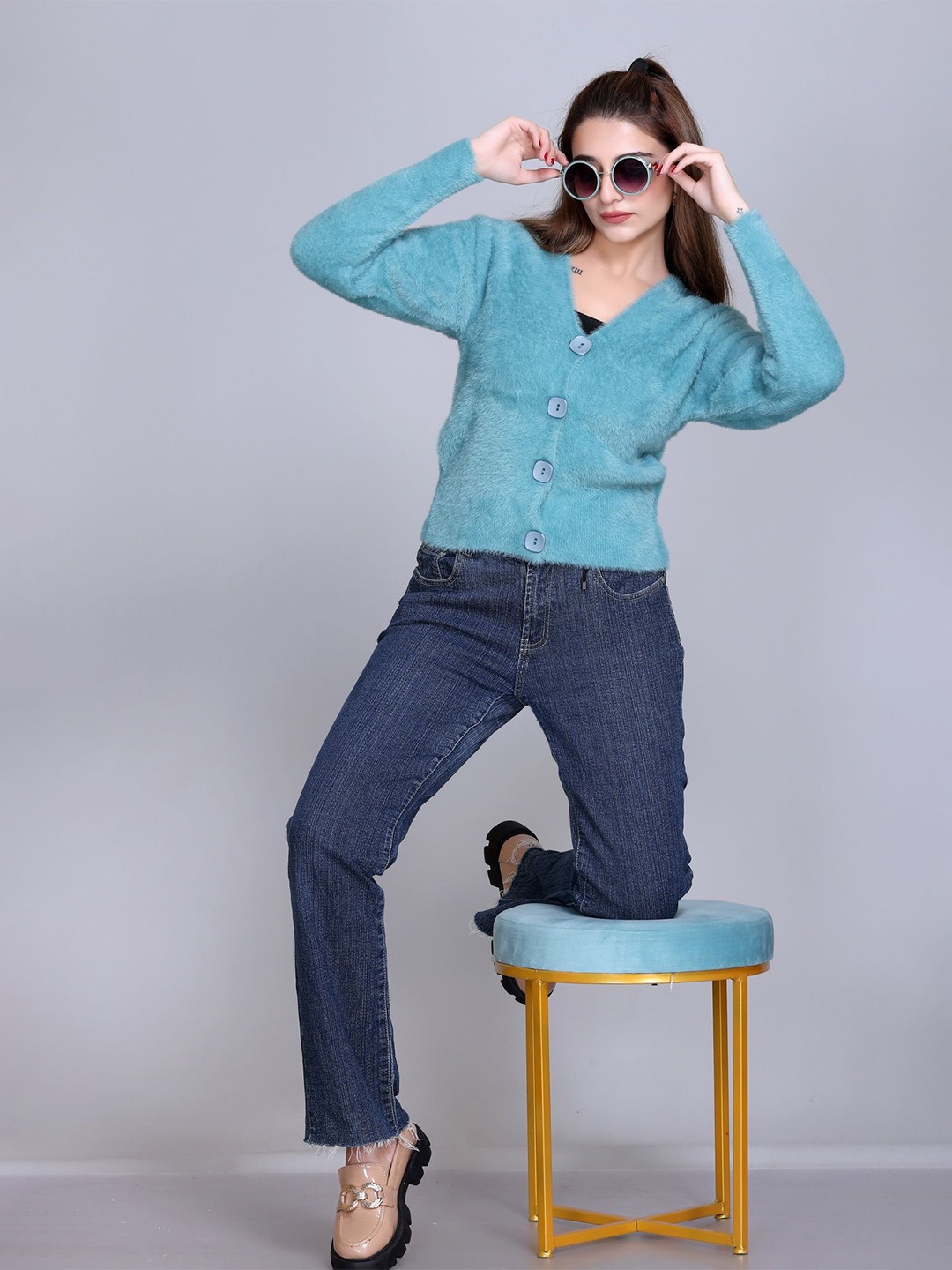 

Winter Wonders Women Self Design Woollen Crop Cardigan, Blue
