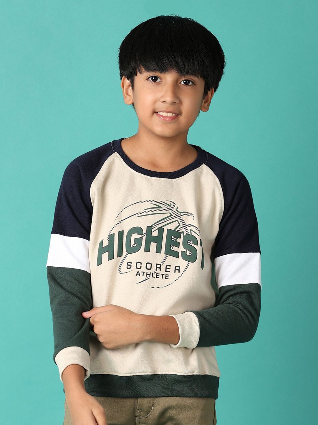 

V-Mart Boys winters Sweatshirt, Multi