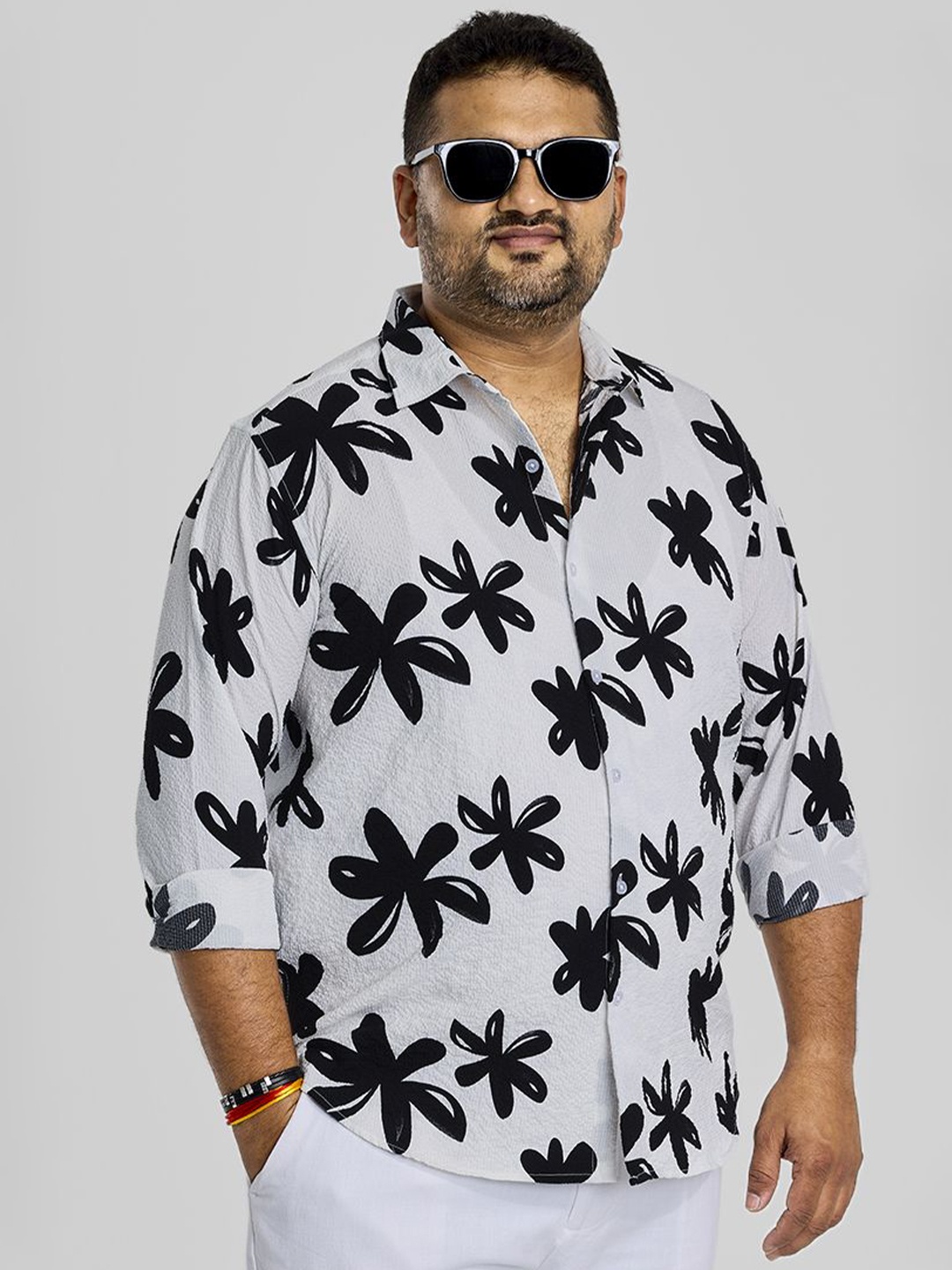 

Snitch Plus Size Men Classic Floral Opaque Printed Casual Shirt, White