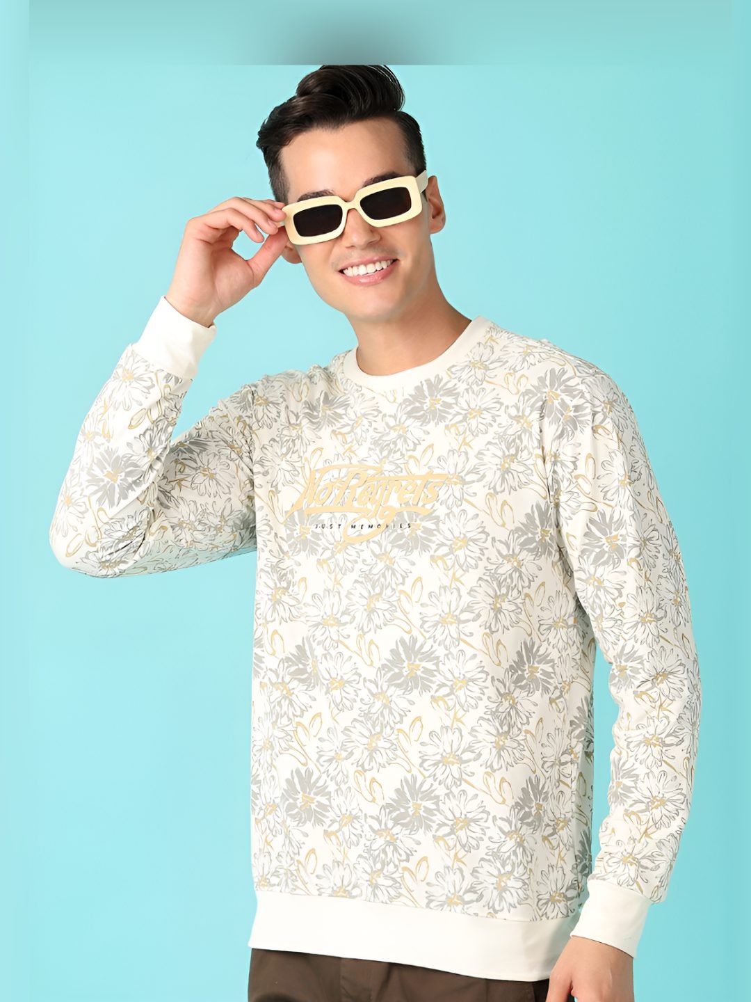 

V-Mart Men Floral Printed T-shirt, Off white