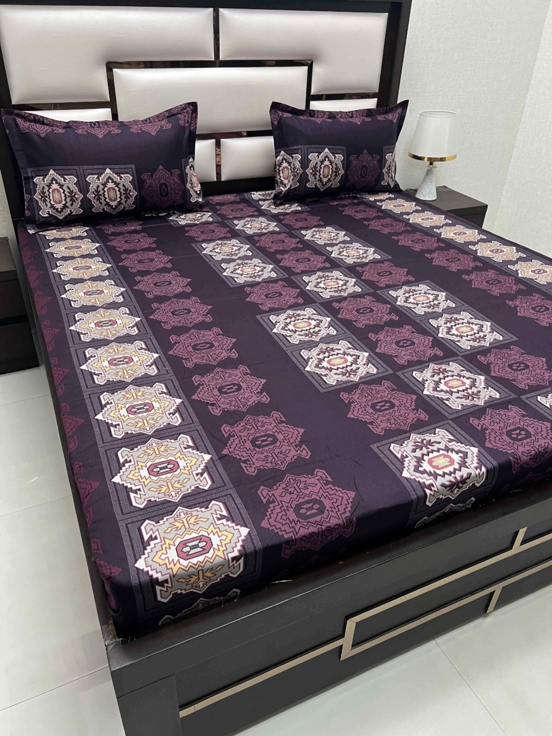 

Pure Decor Passion Fur Purple Printed Cotton 210 TC Queen Bedsheet Set 2.29 m x 2.55 m