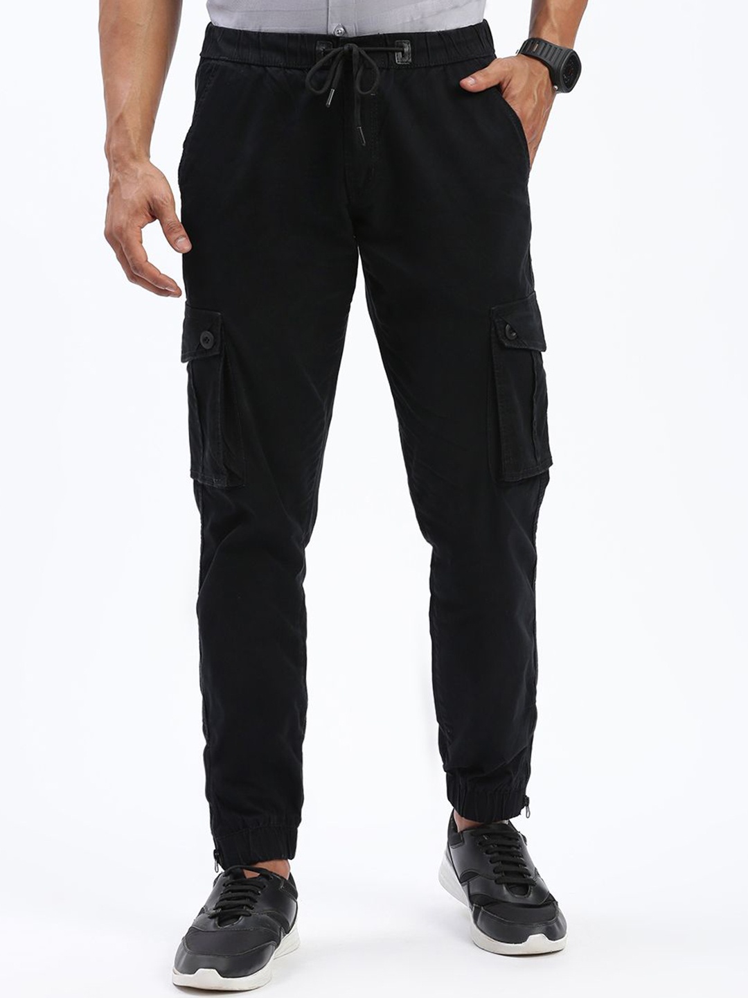 

SHOWOFF Men Comfort Slim Fit Low-Rise Cotton Joggers Trousers, Black